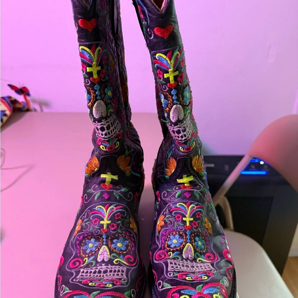 Old Gringo Colorful Embroidered Heeled Boots - Picture 3 of 8